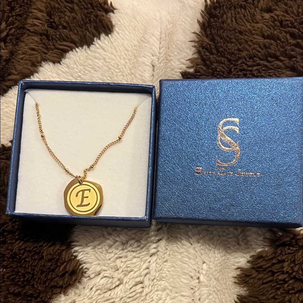 Savvy Cie Gold Initial Pendant Necklace